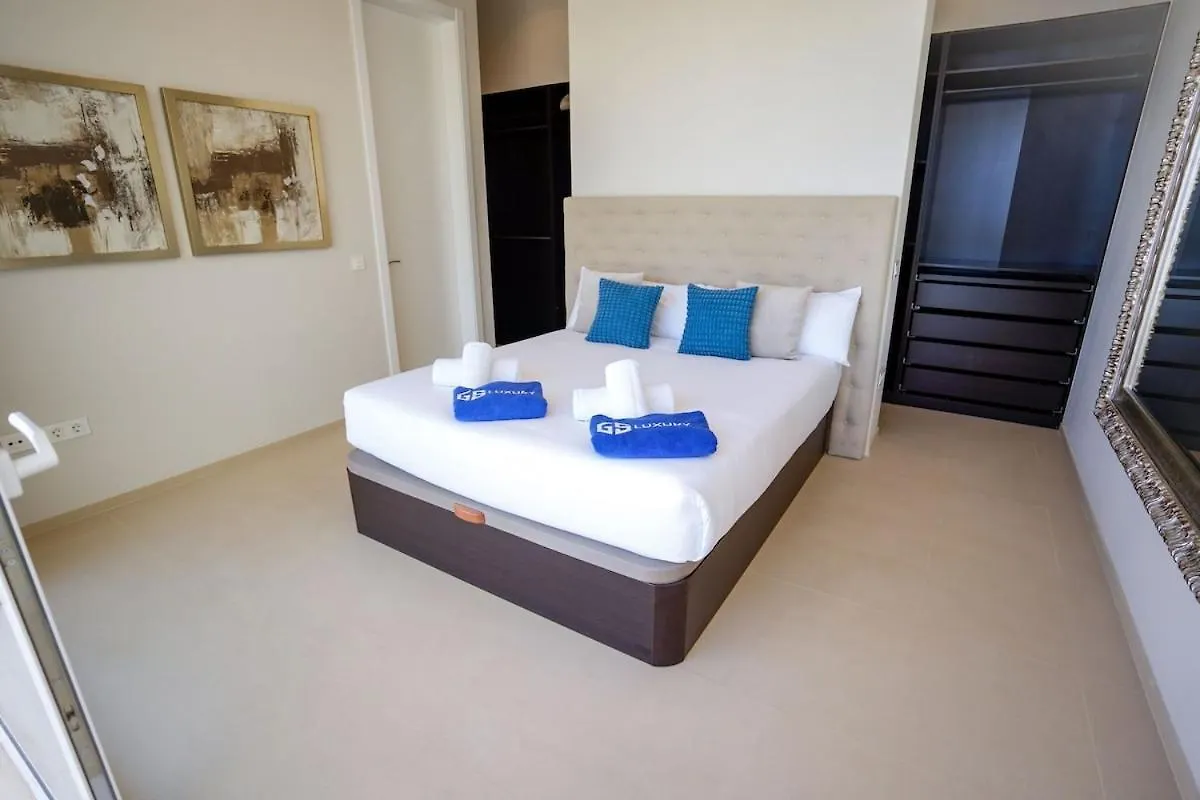 אדחה Navarra Sunset, Luxury Villa With Pool And Sea Views